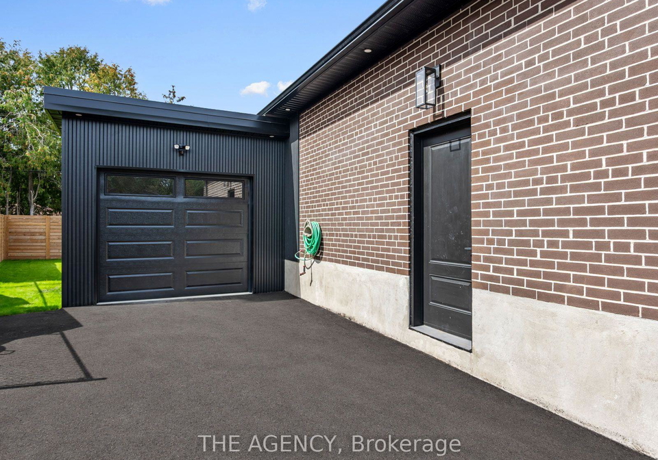 26-webster-drive-aurora-ontario-n13828114