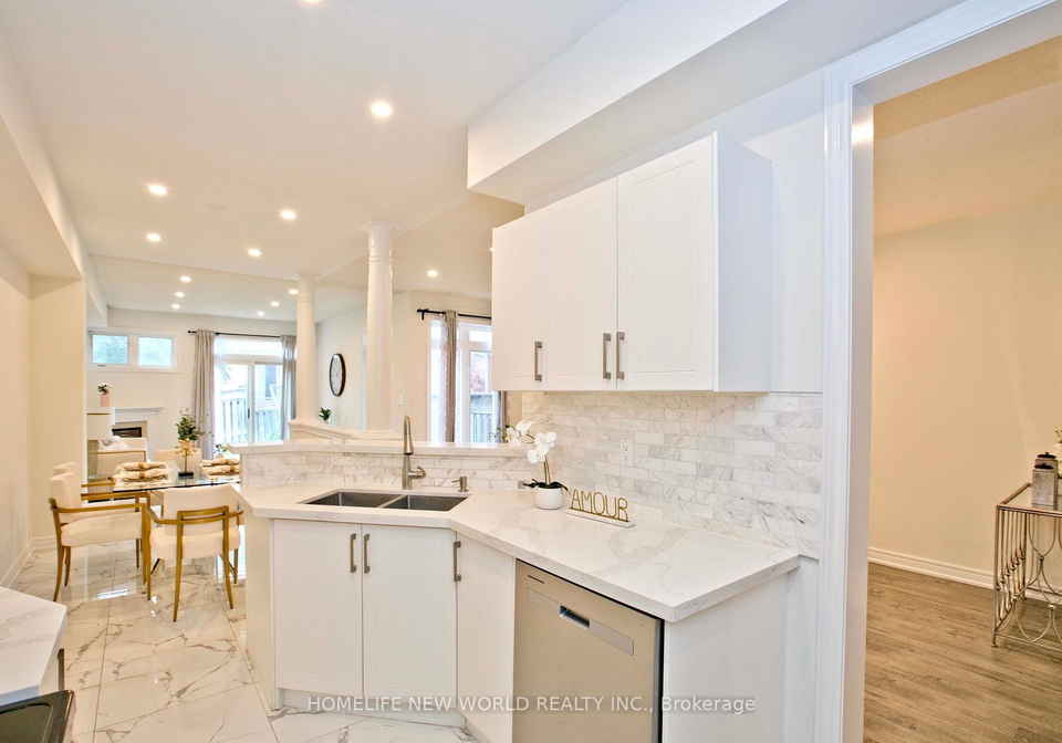 16-venture-avenue-richmond-hill-ontario-n13832448