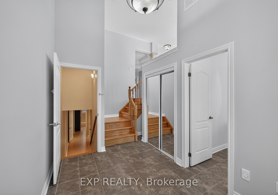 209-woodspring-avenue-newmarket-ontario-n13833722