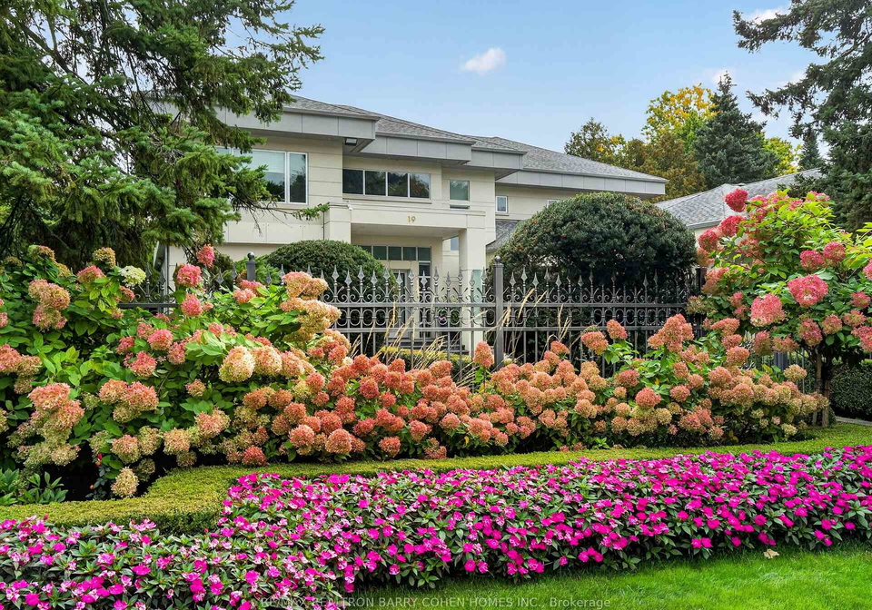 19-maryvale-crescent-richmond-hill-ontario-n13834442