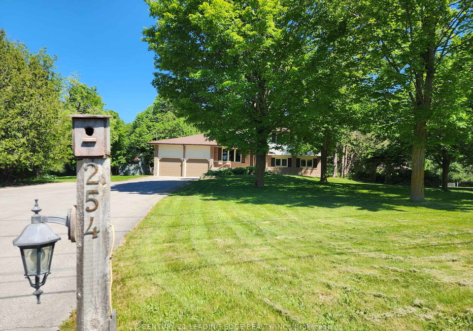 254-hwy-47-uxbridge-ontario-n13834700