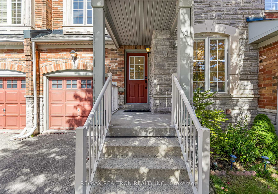 10-macgregor-avenue-richmond-hill-ontario-n13834888