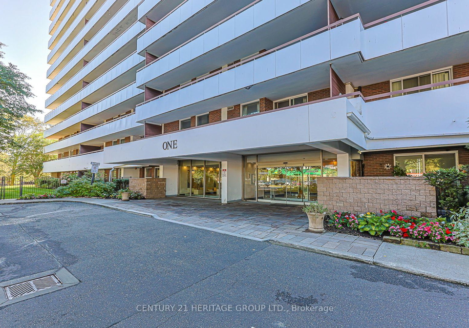 1-royal-orchard-boulevard-markham-ontario-n13835286