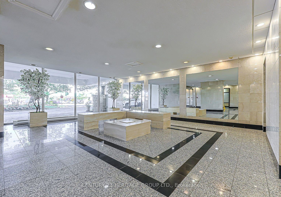 1-royal-orchard-boulevard-markham-ontario-n13835286