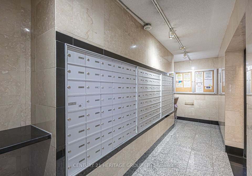 1-royal-orchard-boulevard-markham-ontario-n13835286