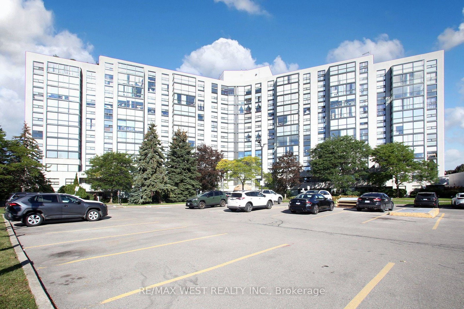 40-harding-boulevard-w-richmond-hill-ontario-n13836534
