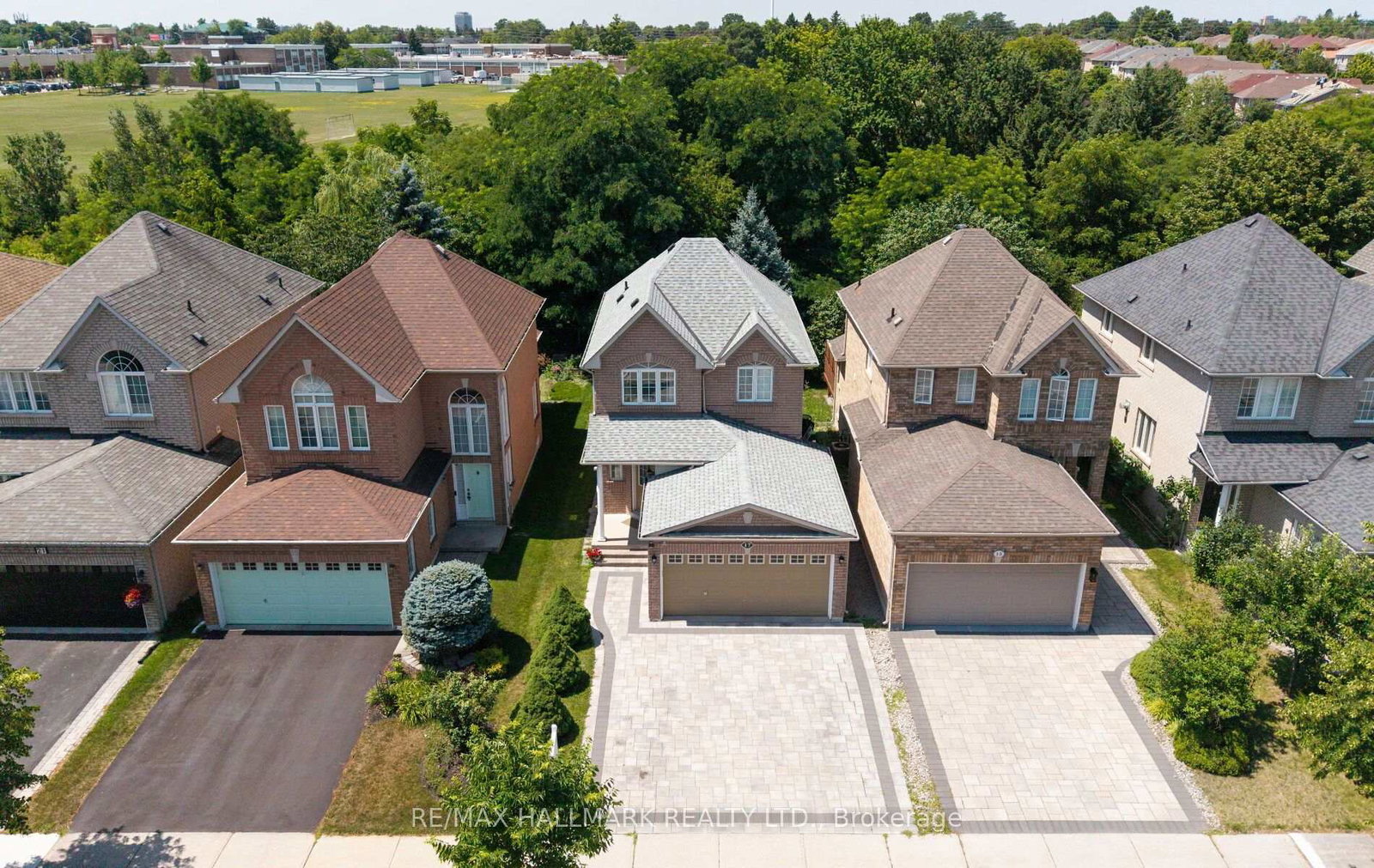 17-rushingbrook-drive-richmond-hill-ontario-n13836626