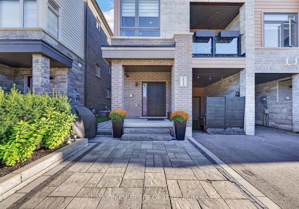 233-vivant-street-newmarket-ontario-n13836968