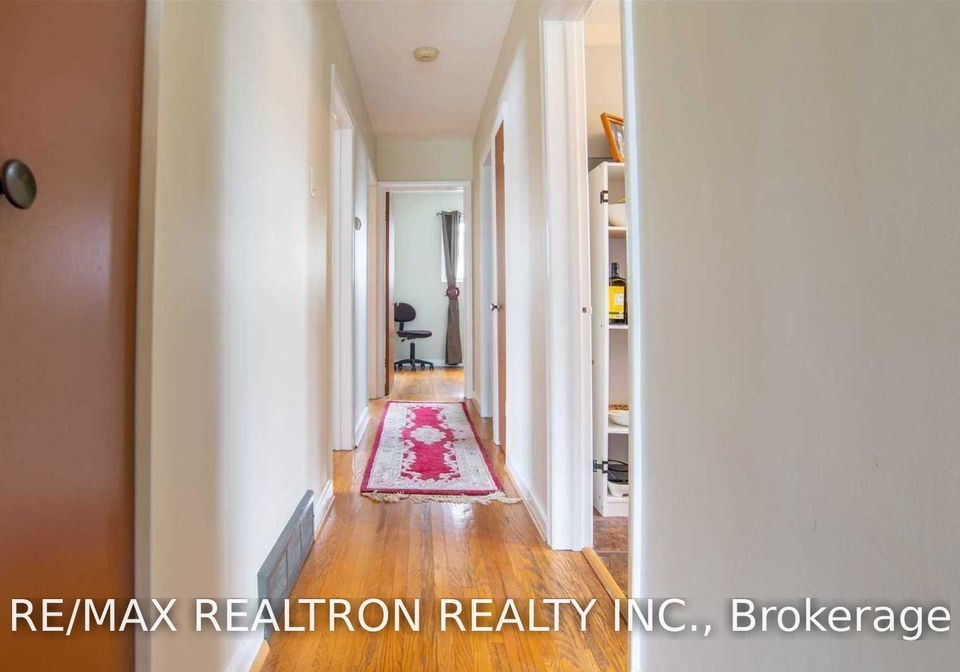19-wenderly-drive-aurora-ontario-n13838278