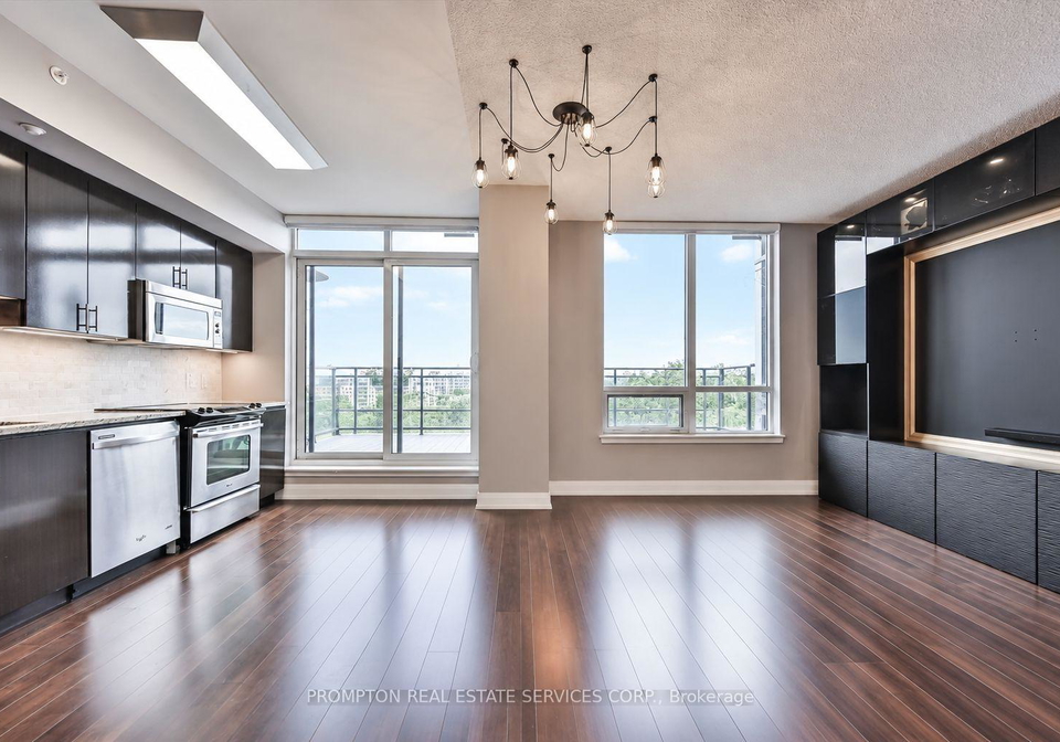 372-highway-7-road-e-richmond-hill-ontario-n13839782