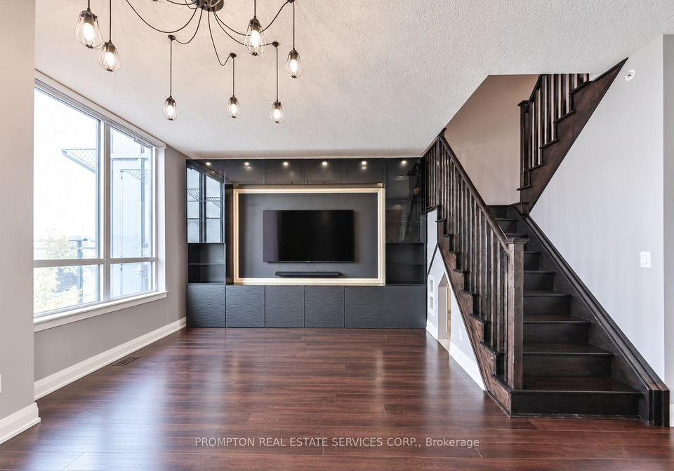 372-highway-7-road-e-richmond-hill-ontario-n13839782