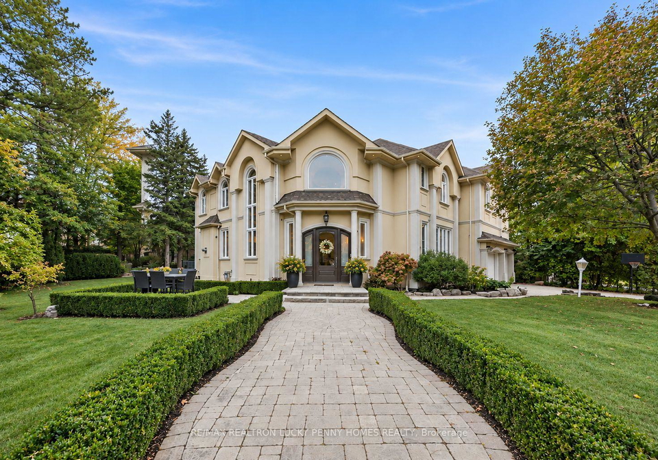 18-donna-mae-crescent-vaughan-ontario-n13841162