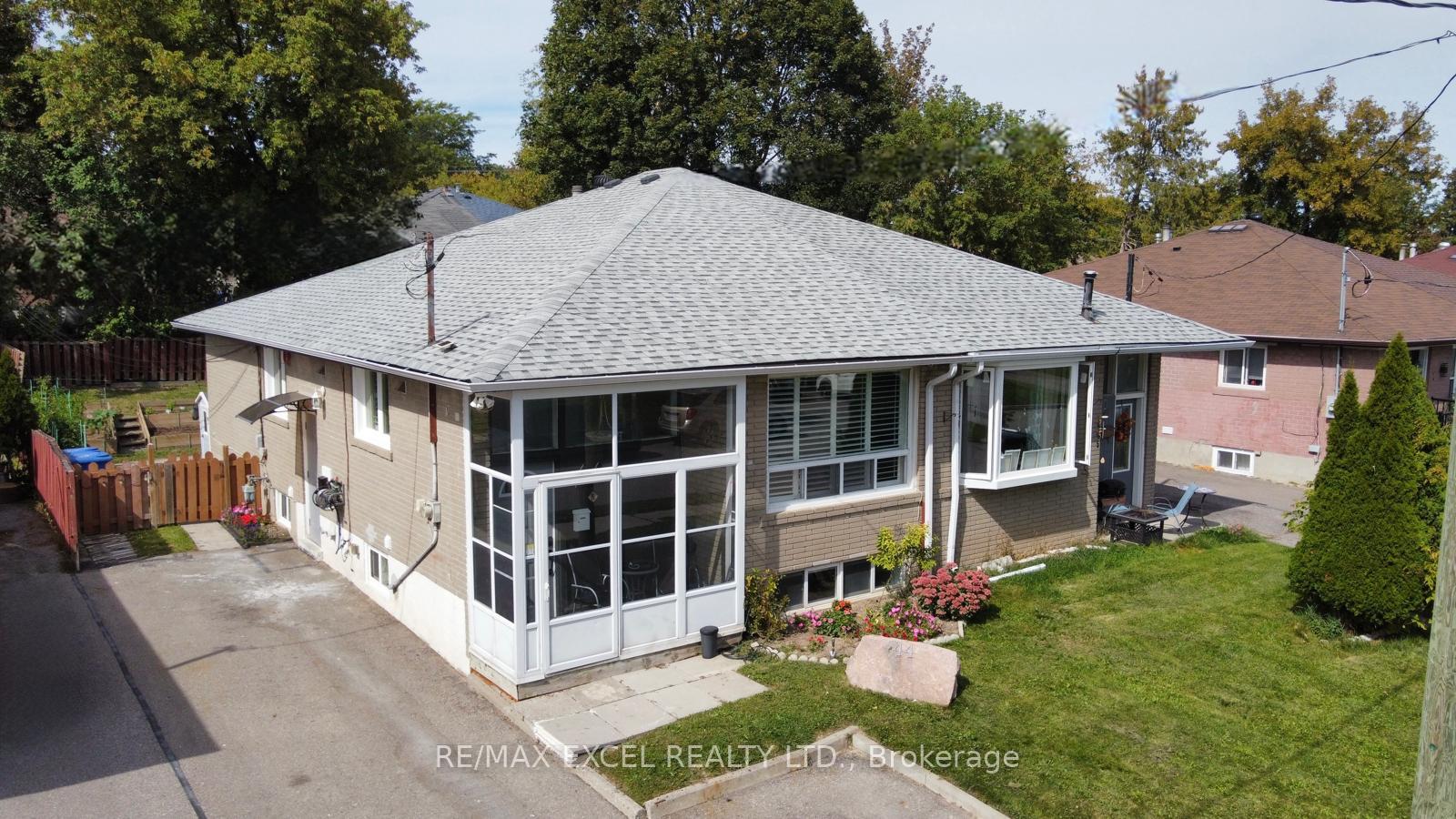 44-lindsay-avenue-newmarket-ontario-n13841566