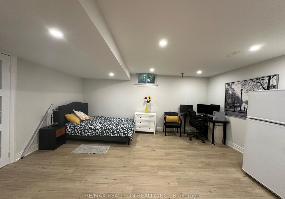 111-spring-blossom-crescent-markham-ontario-n13842526