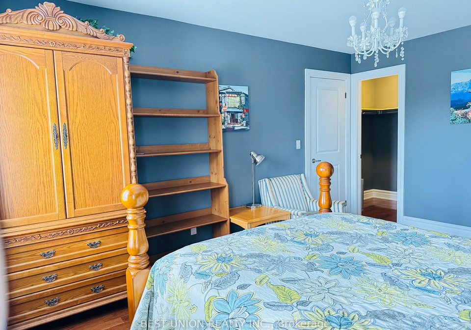 110-bond-crescent-richmond-hill-ontario-n13844350