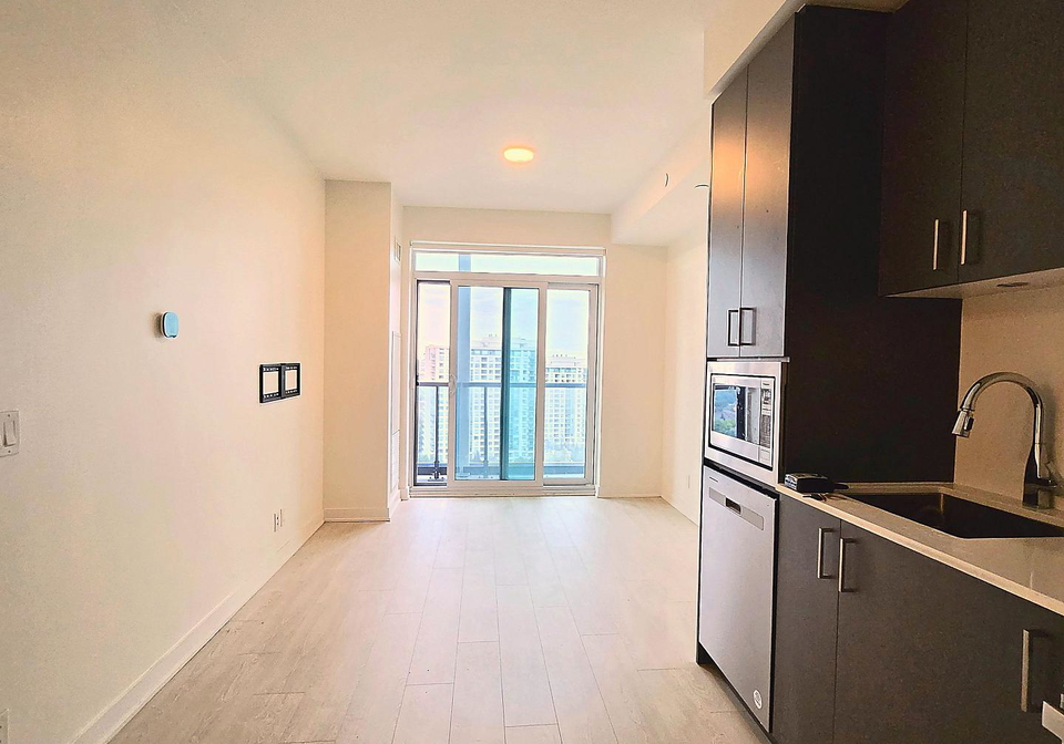 30-upper-mall-way-vaughan-ontario-n13844432