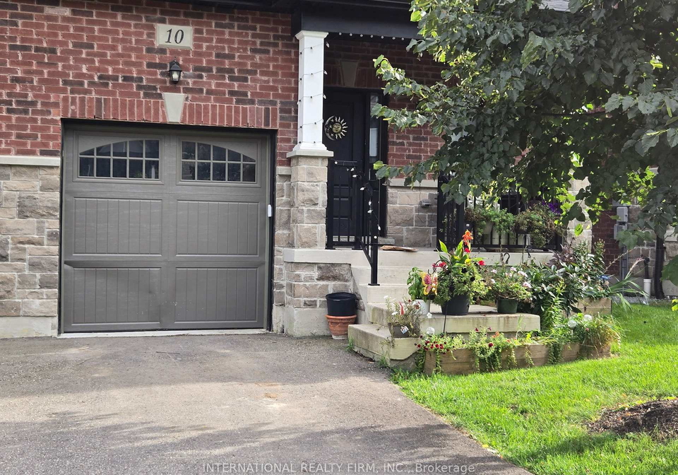 10-gord-matthews-way-uxbridge-ontario-n13844968