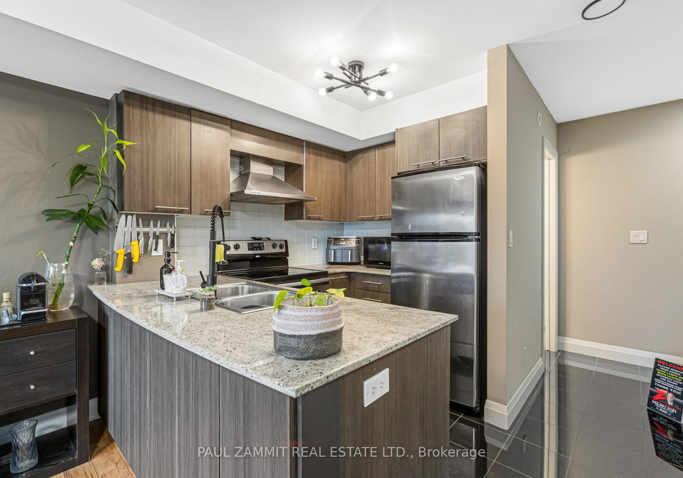 320-john-street-markham-ontario-n13844986