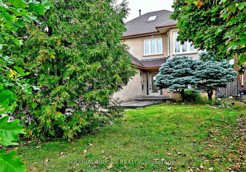 8-elmsley-drive-richmond-hill-ontario-n13845102