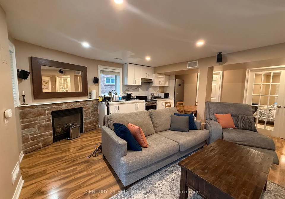 154-hollandview-trail-aurora-ontario-n13845248