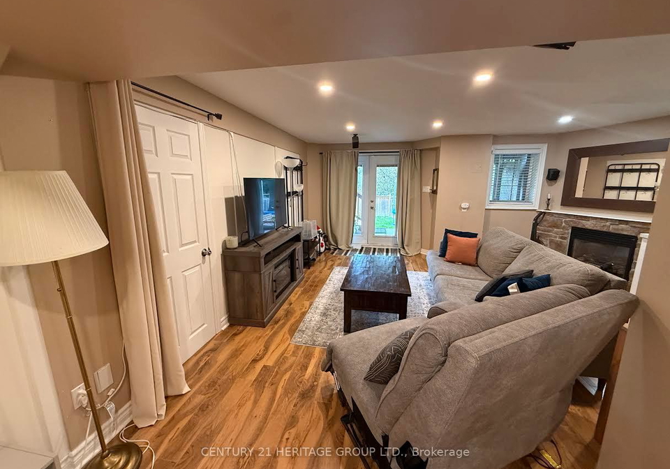 154-hollandview-trail-aurora-ontario-n13845248