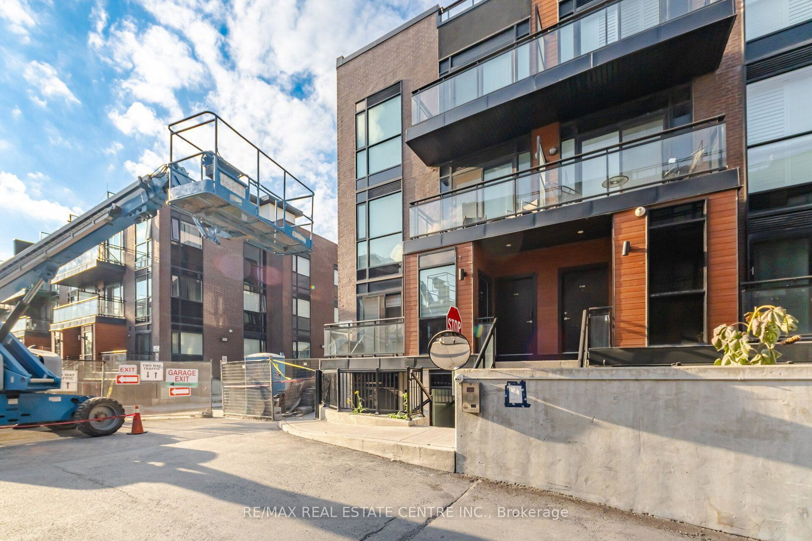 5279-highway-7-vaughan-ontario-n13845338