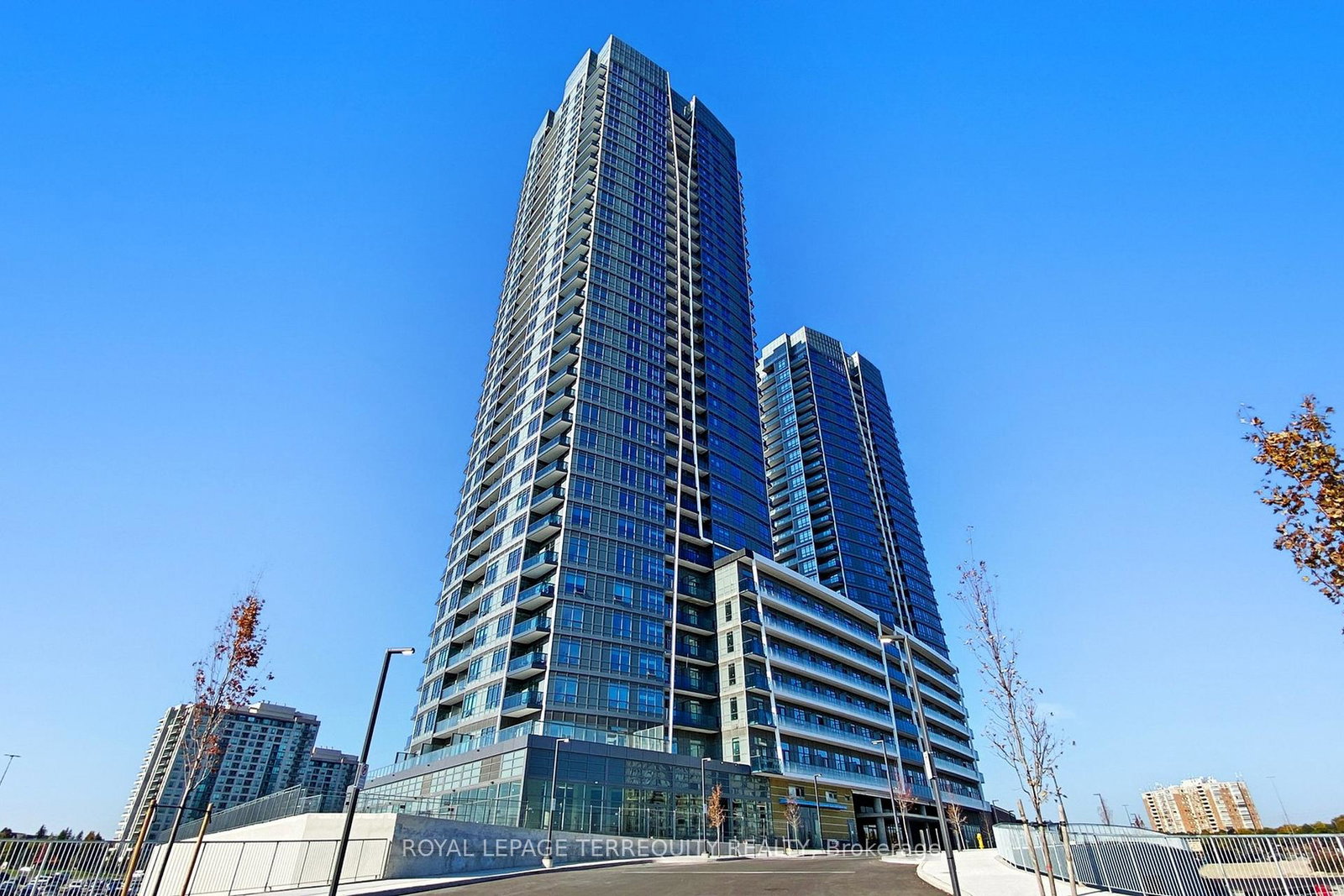 30-upper-mall-way-vaughan-ontario-n13845496