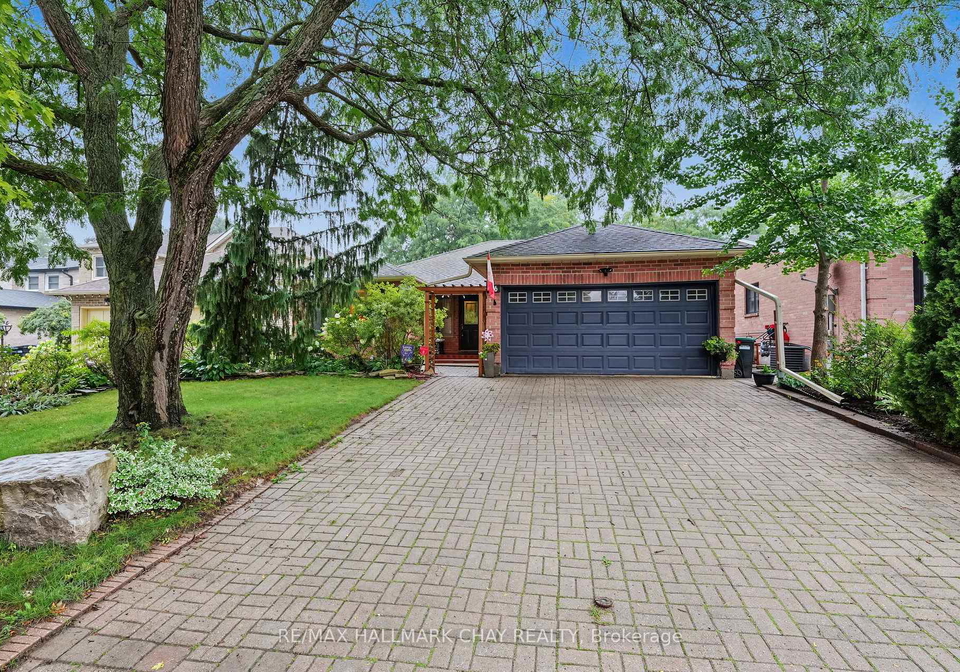 66-hutchinson-drive-new-tecumseth-ontario-n13846676