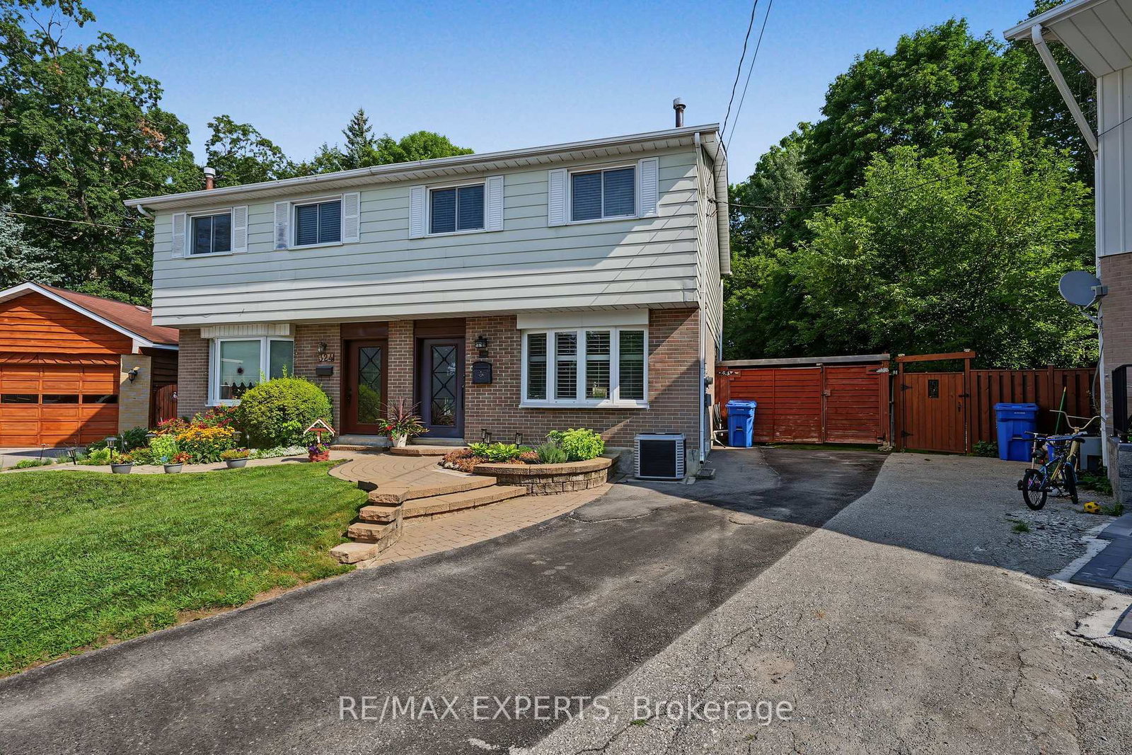 326-oakwood-court-newmarket-ontario-n13846784