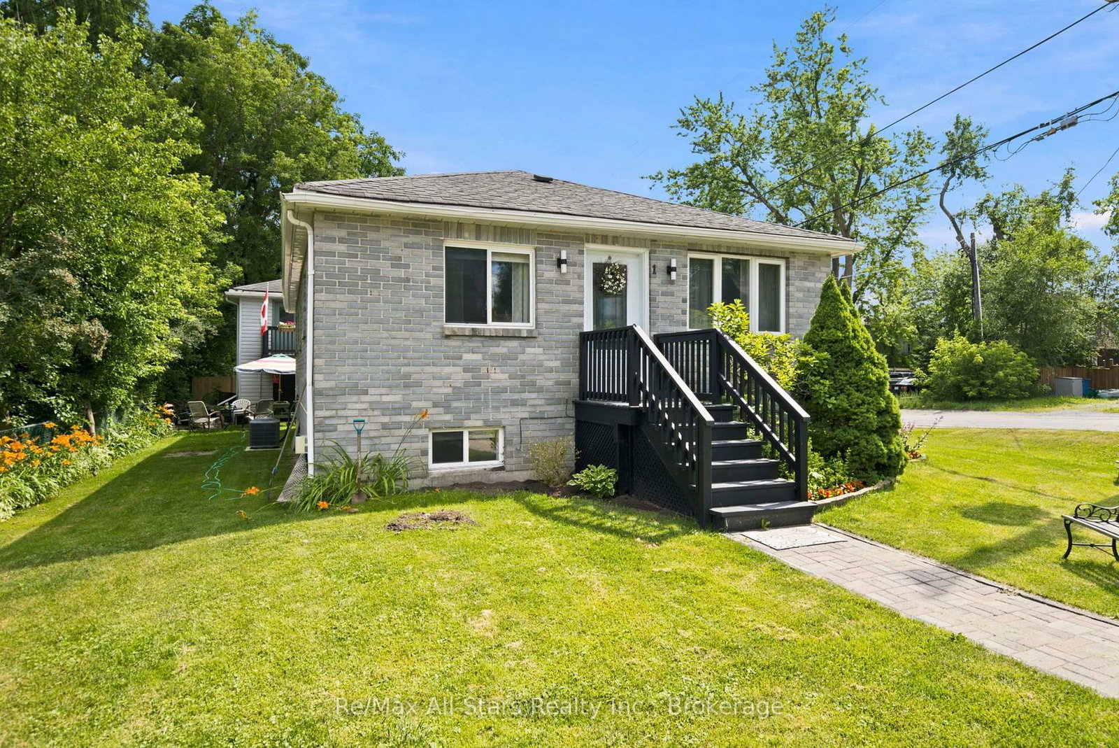 1-maple-grove-street-whitchurch-stouffville-ontario-n13848012