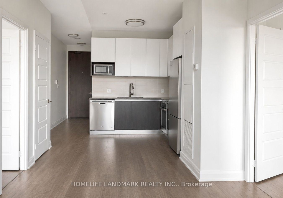 15-water-walk-drive-markham-ontario-n13848194