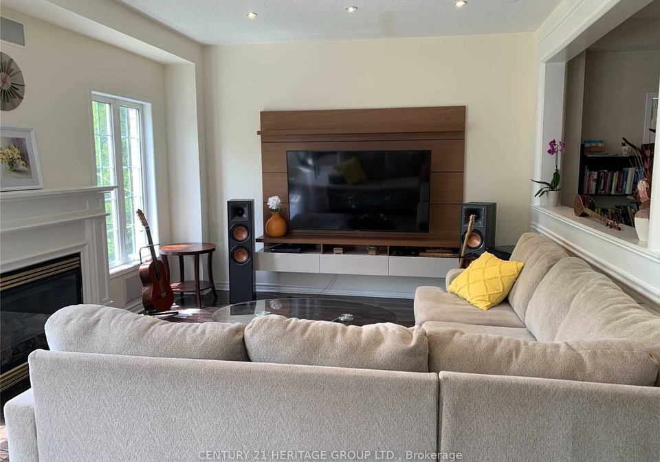 145-old-colony-road-richmond-hill-ontario-n13848212