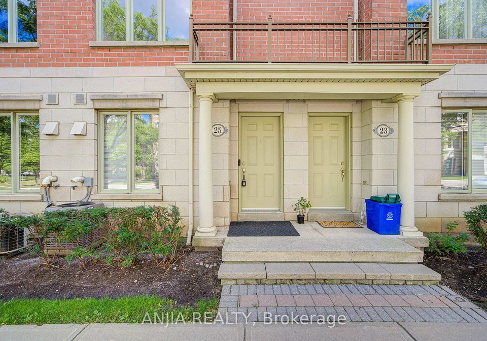 25-galleria-parkway-markham-ontario-n13849682