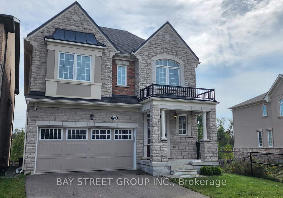 246-degraaf-crescent-aurora-ontario-n13849950