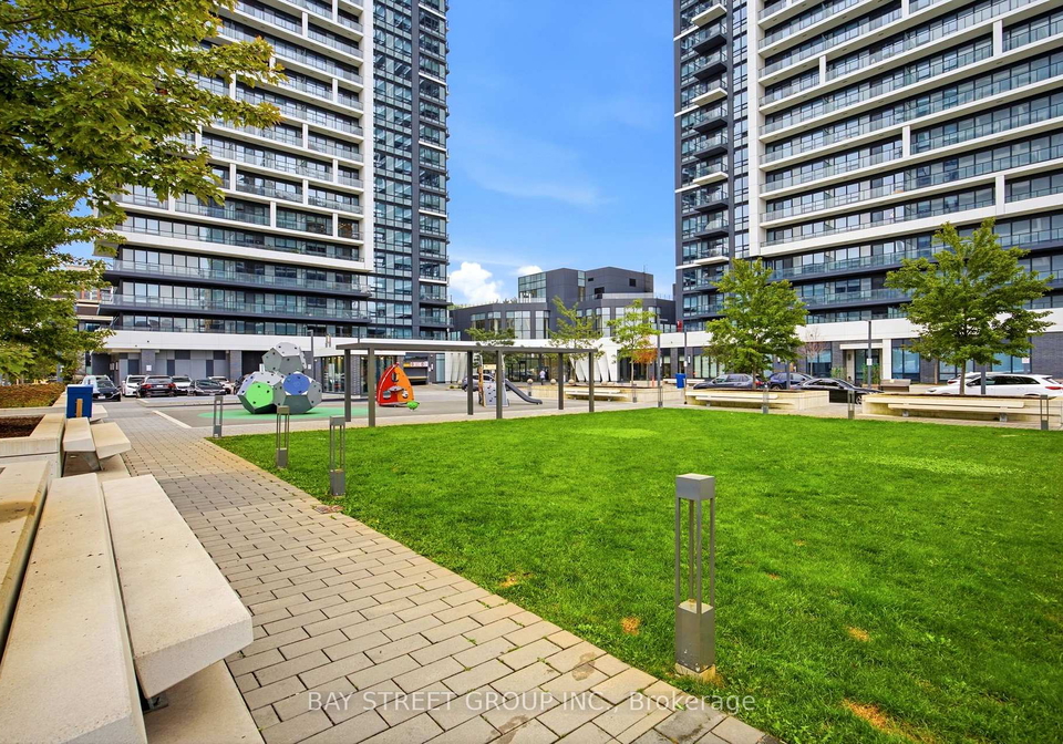 18-water-walk-drive-markham-ontario-n13852054