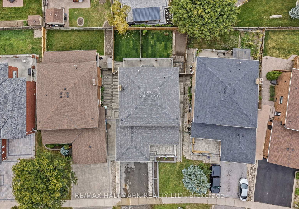 44-olympia-gate-w-vaughan-ontario-n13852110