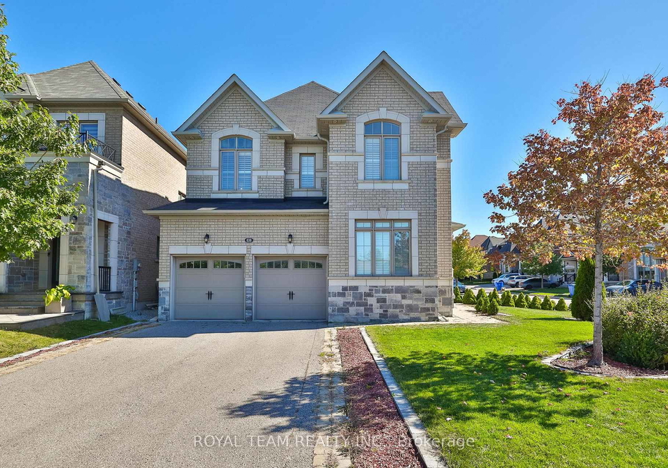 636-mcgregor-farm-trail-newmarket-ontario-n13852606