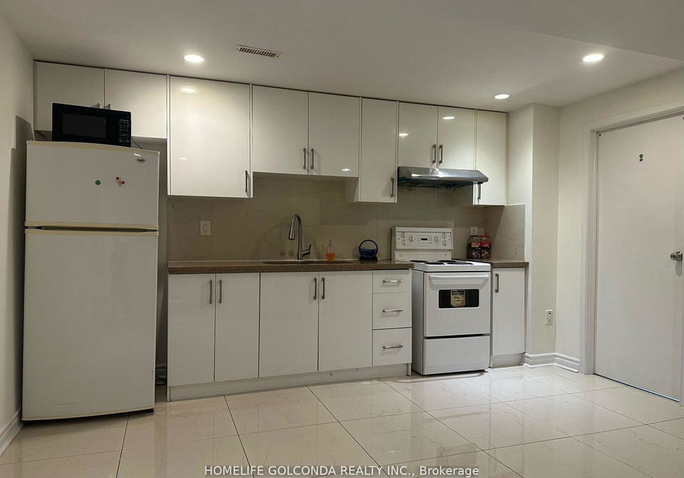 37-halder-crescent-markham-ontario-n13852898