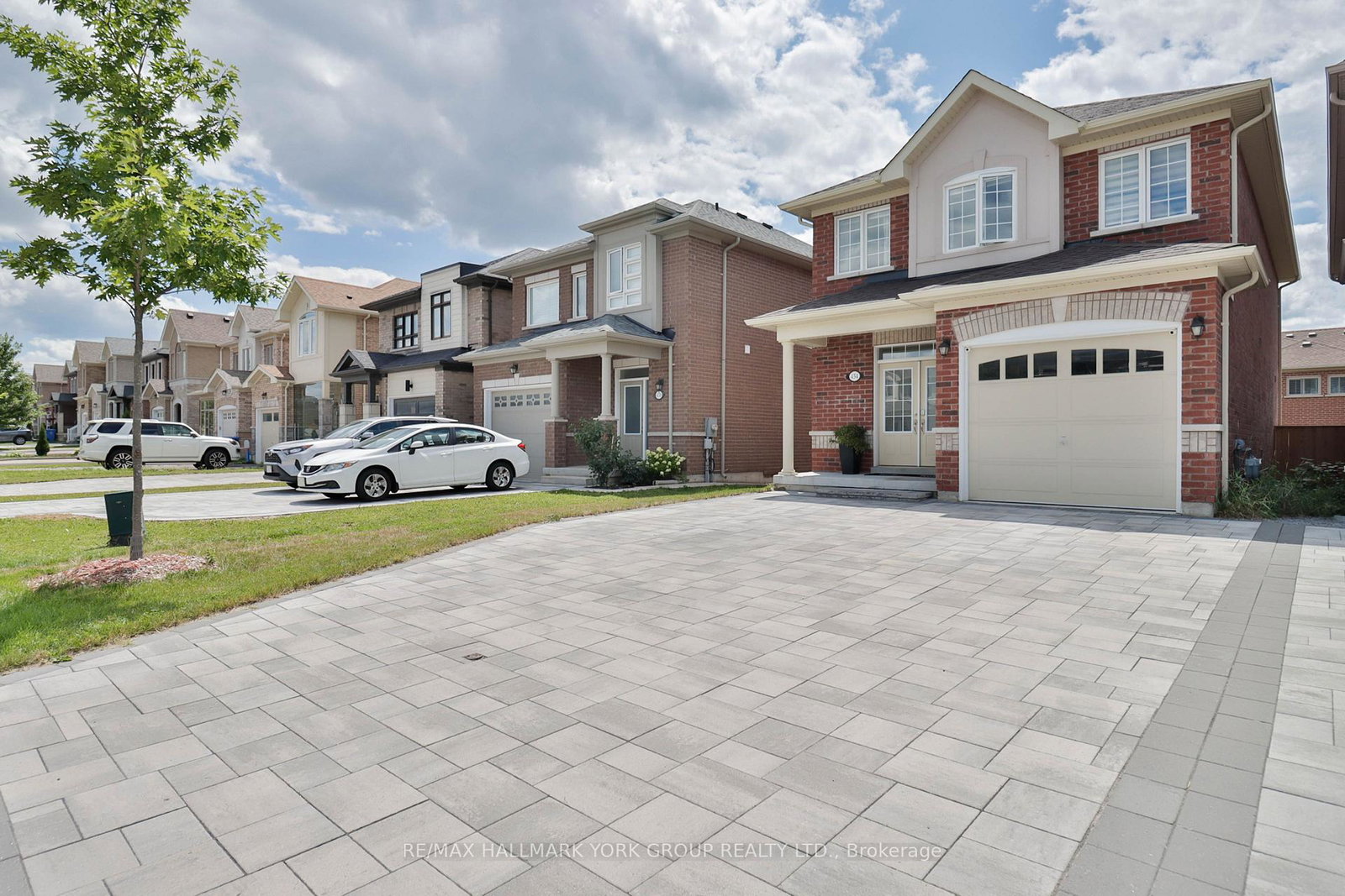 434-ritas-avenue-newmarket-ontario-n13853288