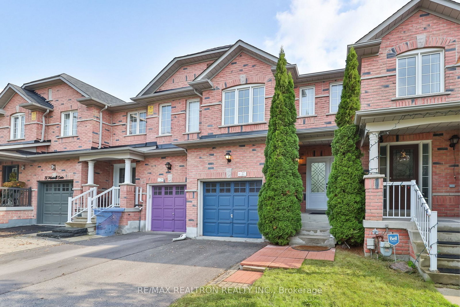 27-martell-gate-aurora-ontario-n13854876