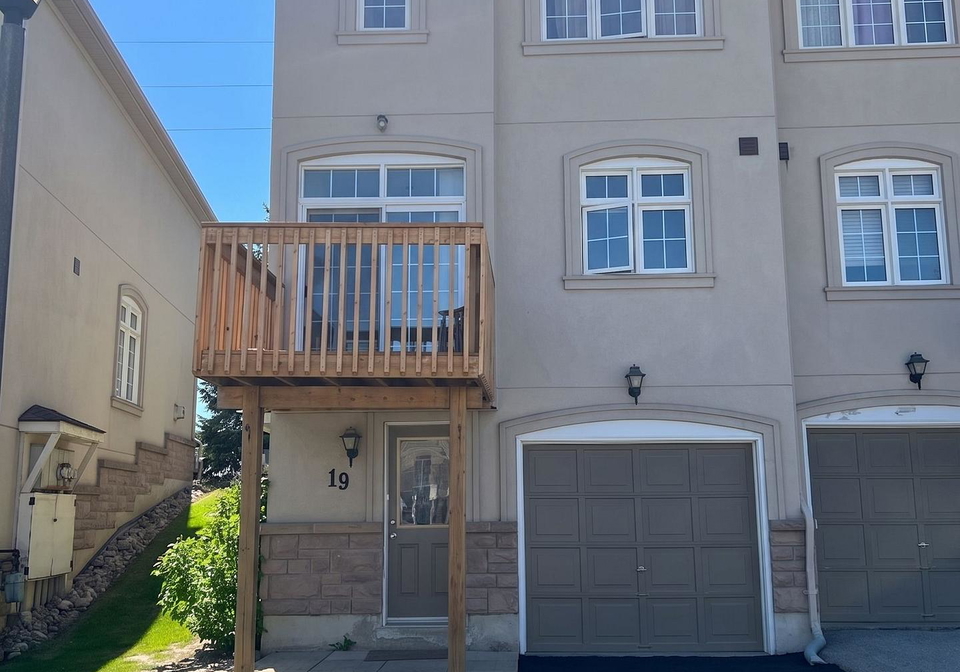 10-post-oak-drive-richmond-hill-ontario-n13855044
