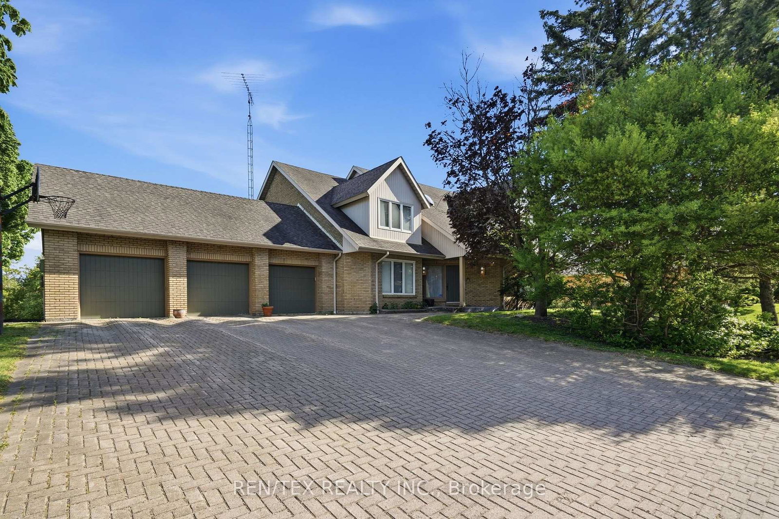 18-curtis-crescent-king-ontario-n13855052
