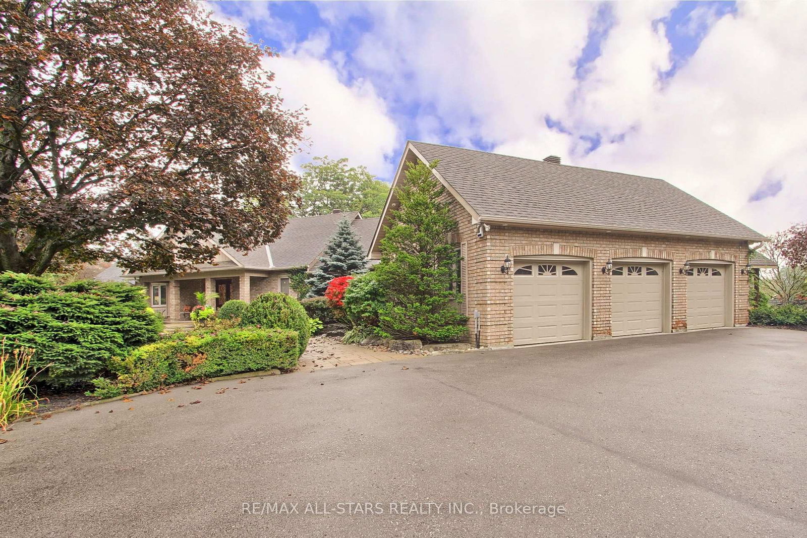 15-lobraico-lane-whitchurch-stouffville-ontario-n13855278