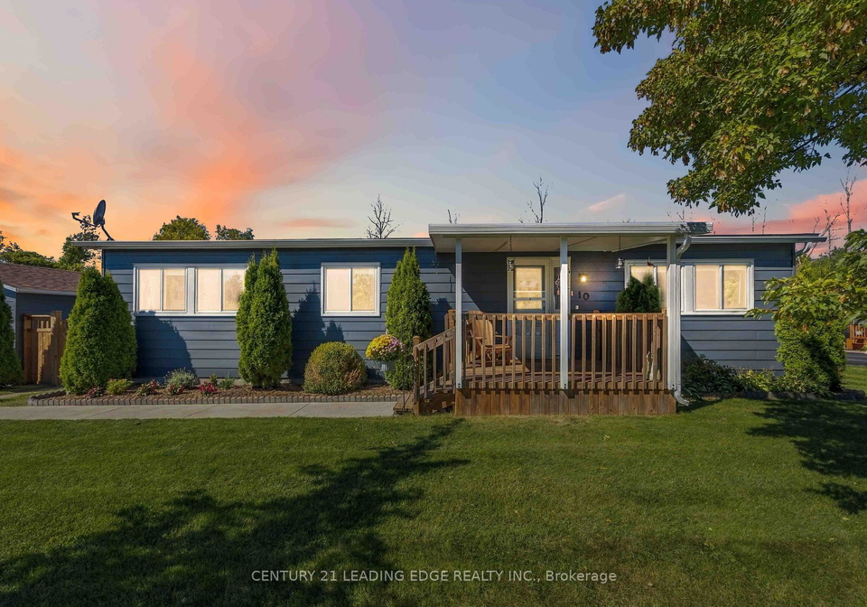 10-hummingbird-circle-georgina-ontario-n13855696