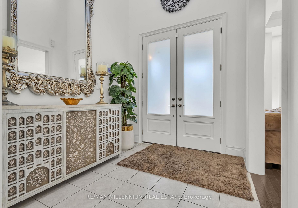 49-torgan-trail-vaughan-ontario-n13856518