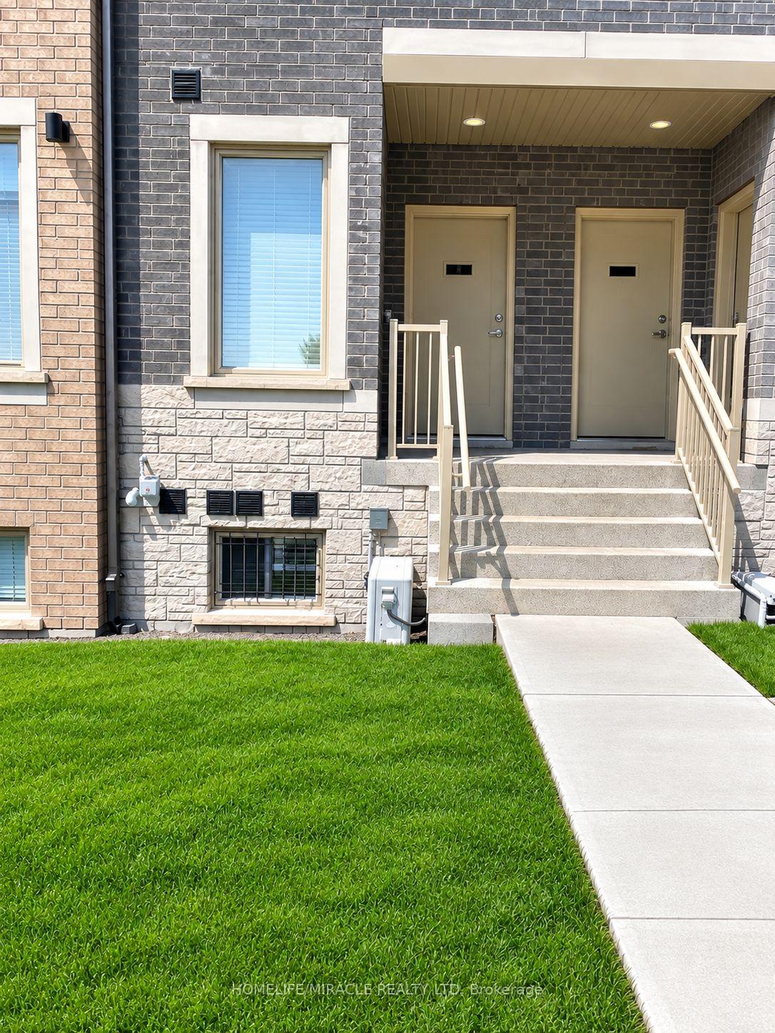 151-honeycrisp-crescent-vaughan-ontario-n13856562