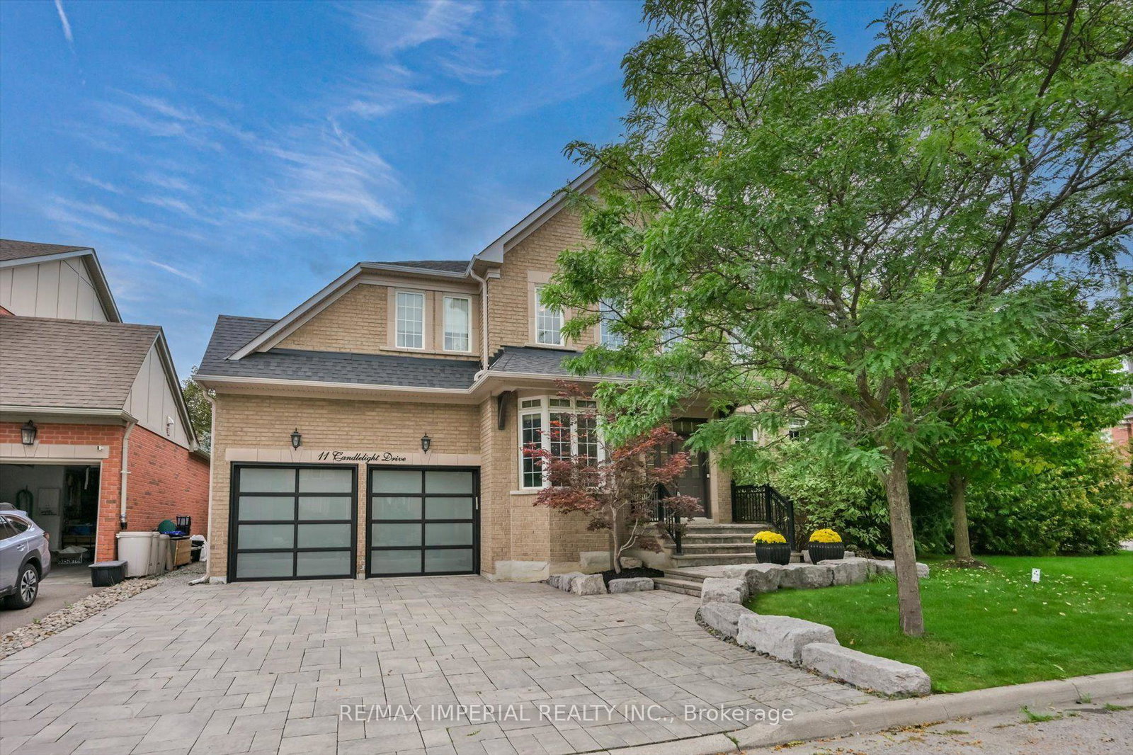 11-candlelight-drive-richmond-hill-ontario-n13856584