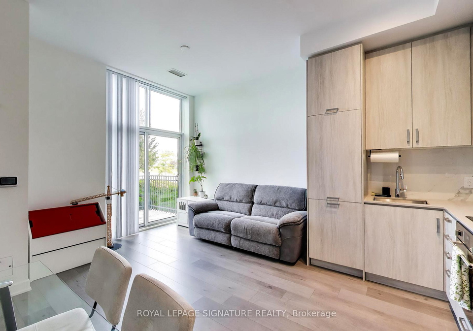 60-honeycrisp-crescent-vaughan-ontario-n13857146