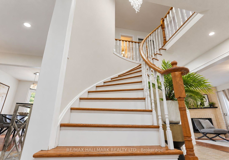 14-crawford-rose-drive-aurora-ontario-n13857406