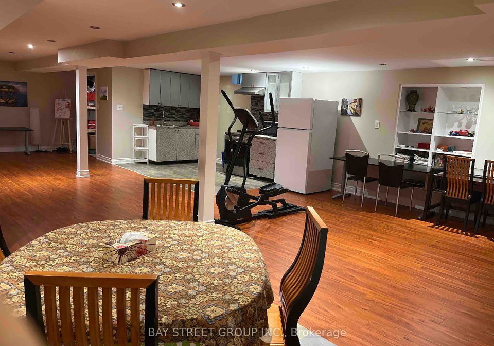 26-stave-lower-crescent-richmond-hill-ontario-n13857948